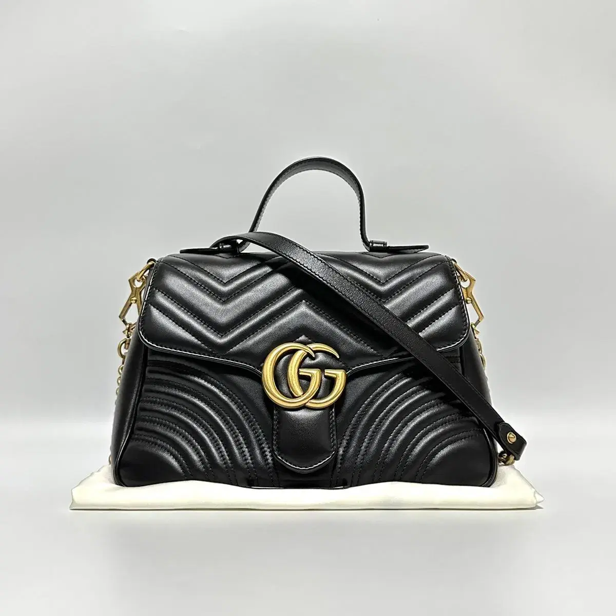 Gucci Mamont Matelassé Shoulder 2WAY Top-handle Bag Small Black