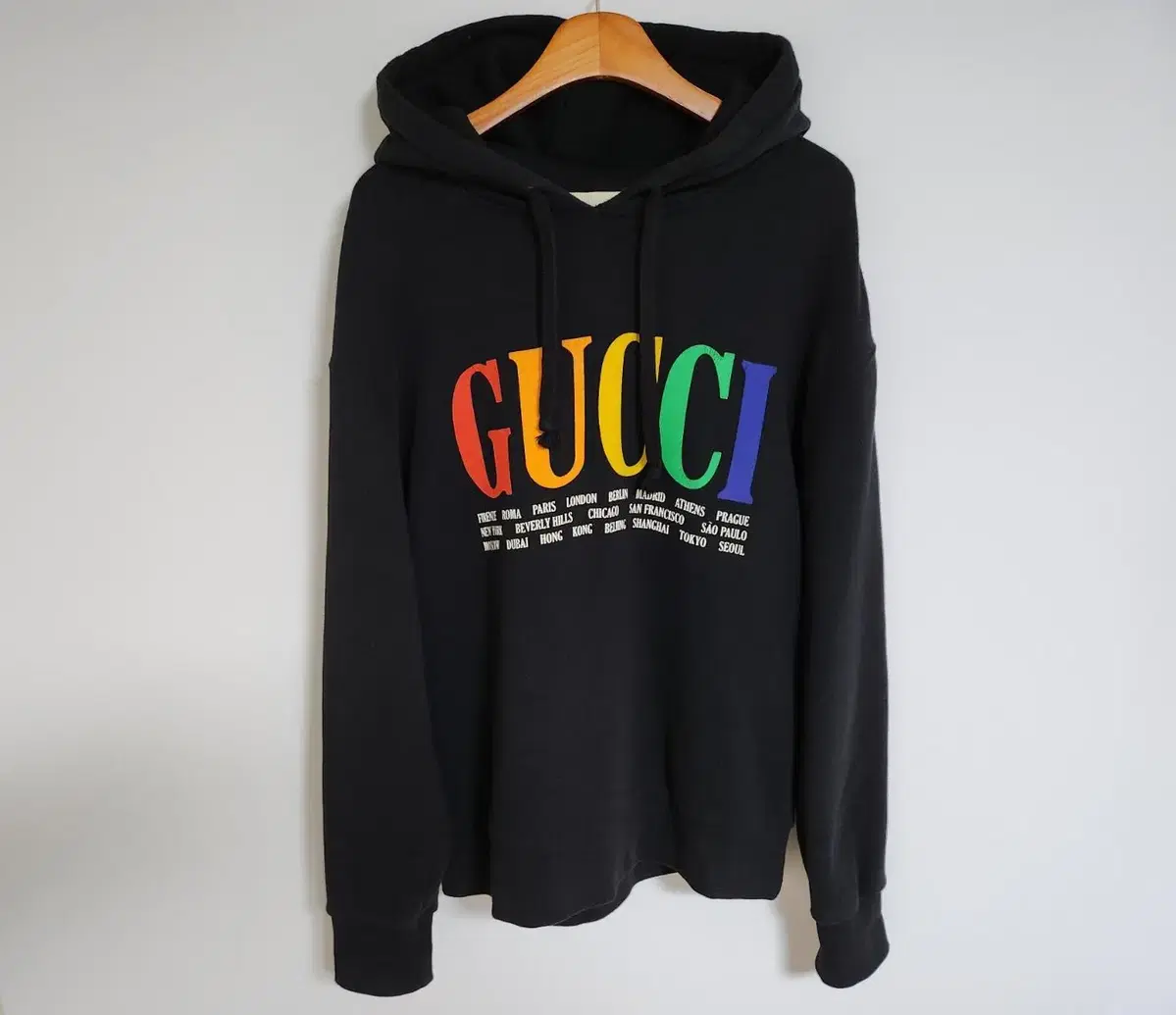 [M] Gucci Black Rainbow City Logo Hoodie 475374