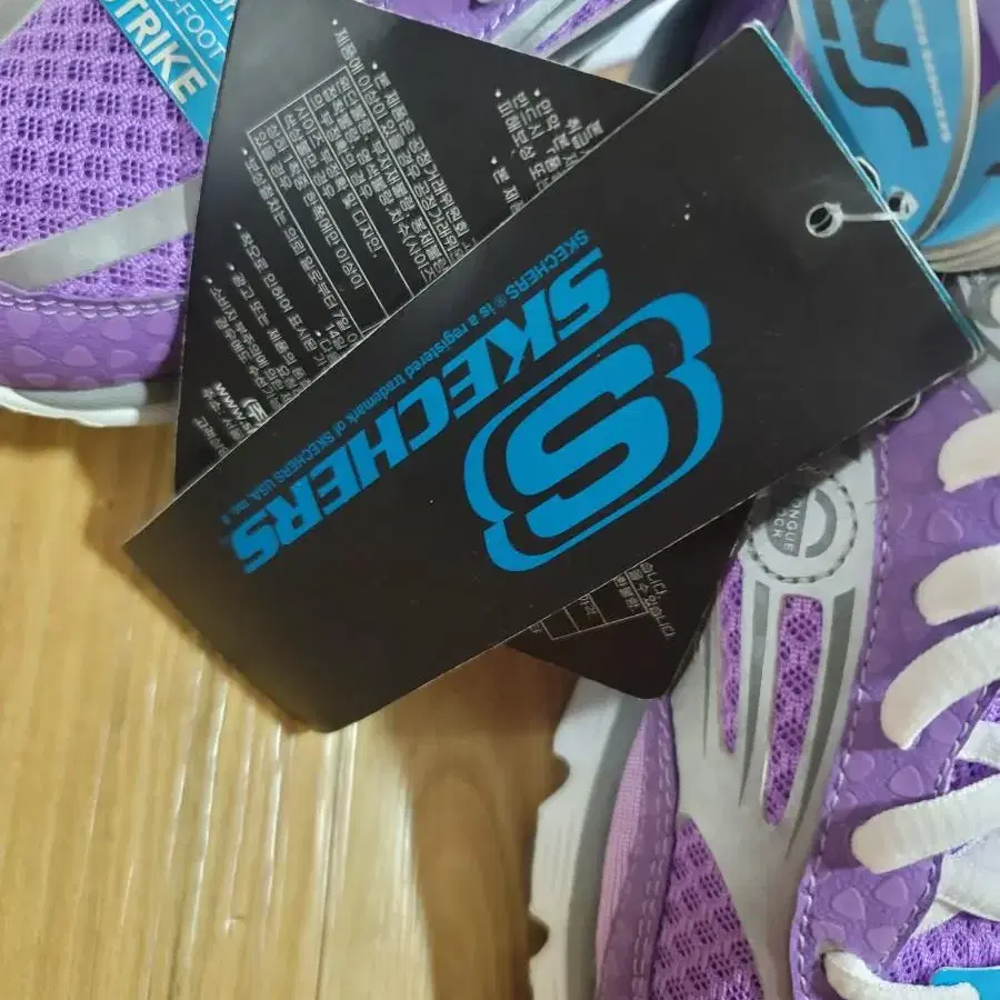 스케쳐스 SKECHERS (새신발) 정상가 139,000원