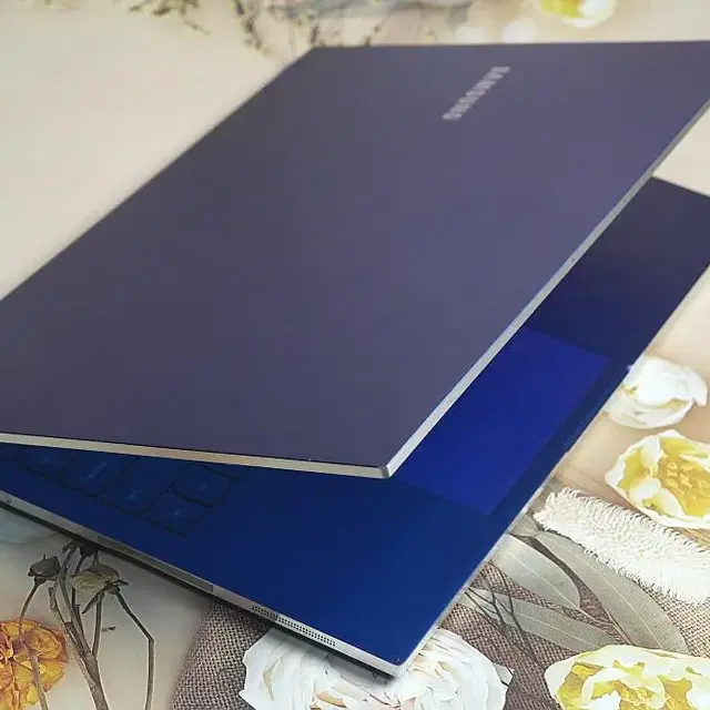 삼성 갤럭시북프로360/i7-1065G7/16G/2TB/15.6"QLED