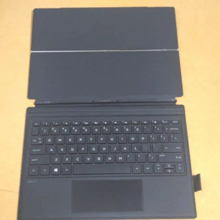 HP envy x2 12.3인치 arm(스냅드래곤 835) LTE 윈도우