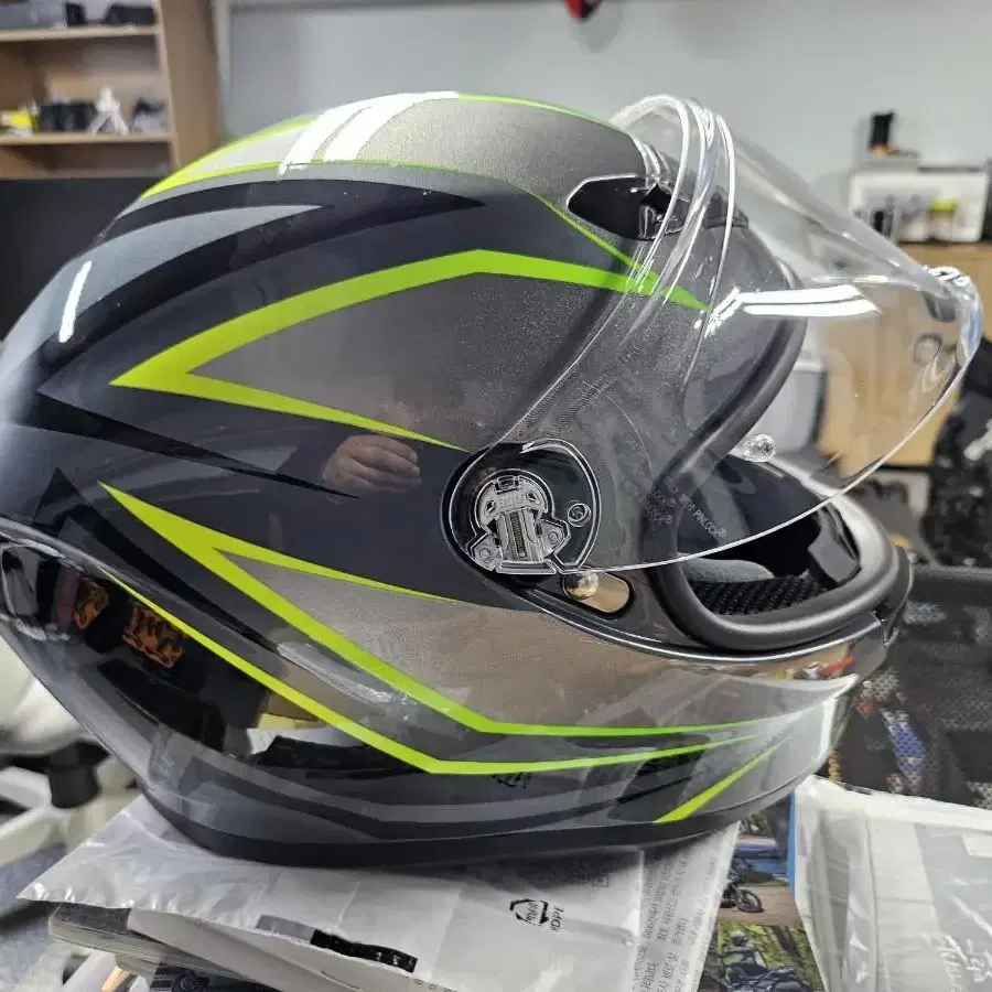 AGV K6 풀페이스 핼맷 팝니다