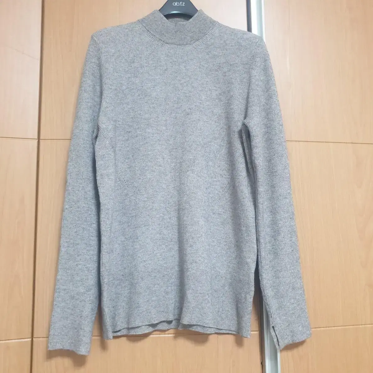 list Vahnmok knit tee