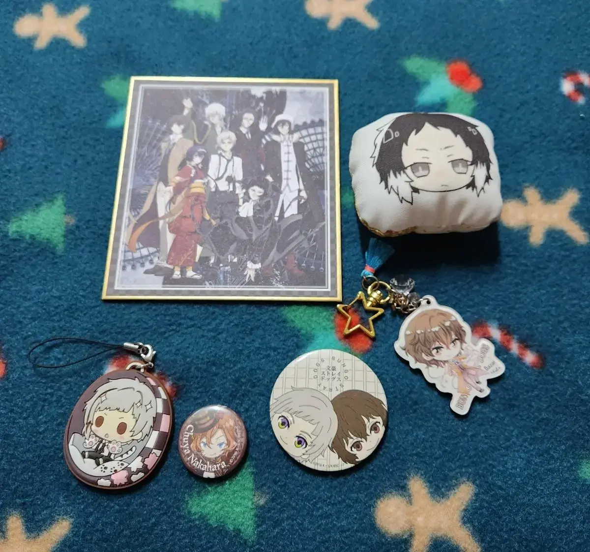 Moons Dog Color Paper, Dazai Keyring, Can Badge, Mini Cushion Goods in Bulk