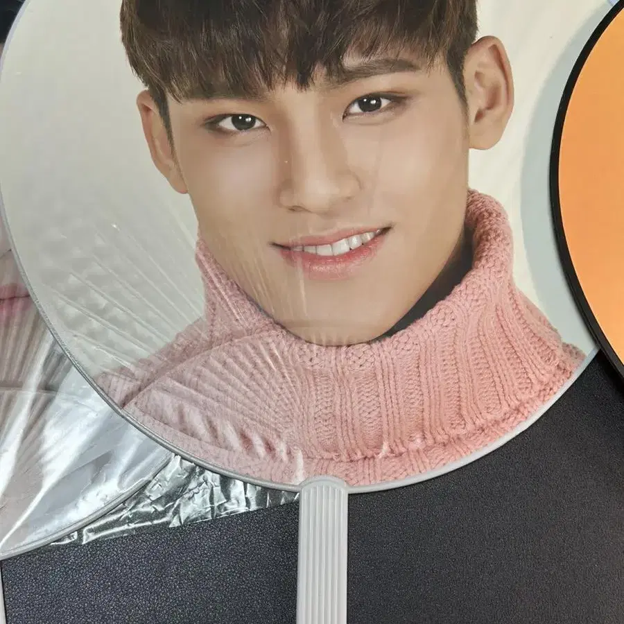 세븐틴 김민규 민규 우치와 피켓 양도