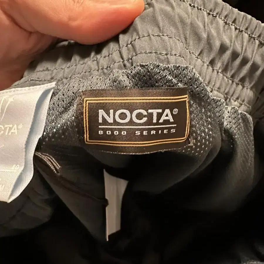 녹타 nocta 8k summit pants 트랙팬츠 해외판xl