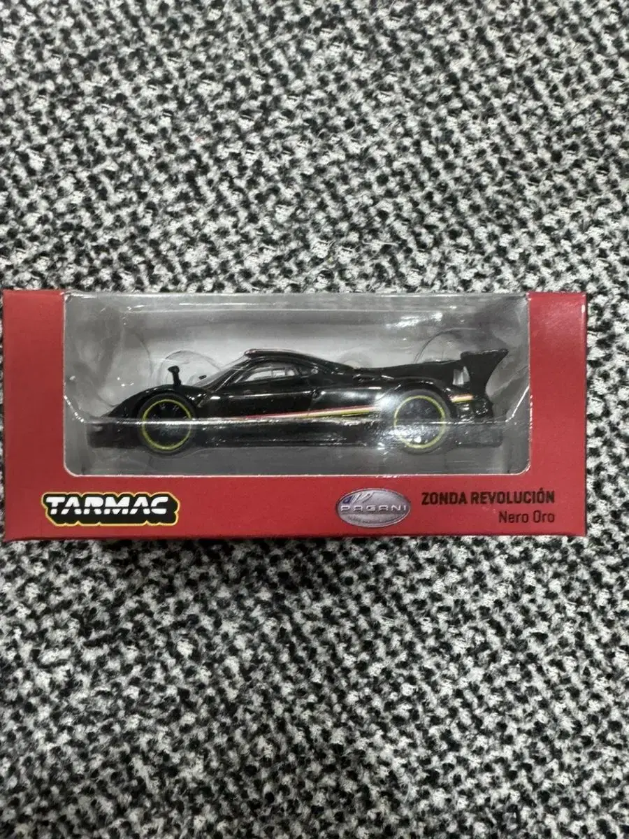 1/64 Tamak Pagani Zonda Revolution