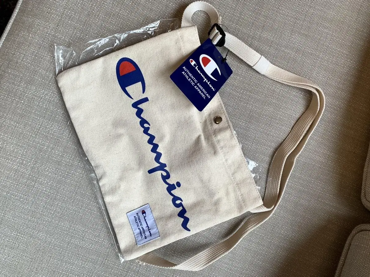 (NEW) Champion Shoulder Bag in Beige (29x22)