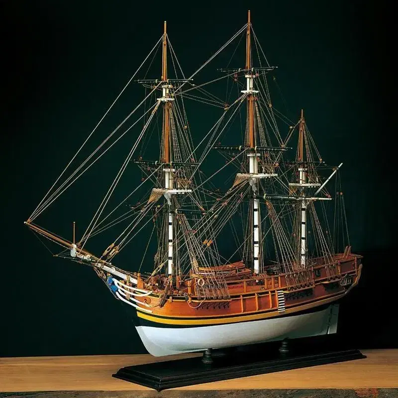 목범선 amati H.M.S bounty 판매합니다.