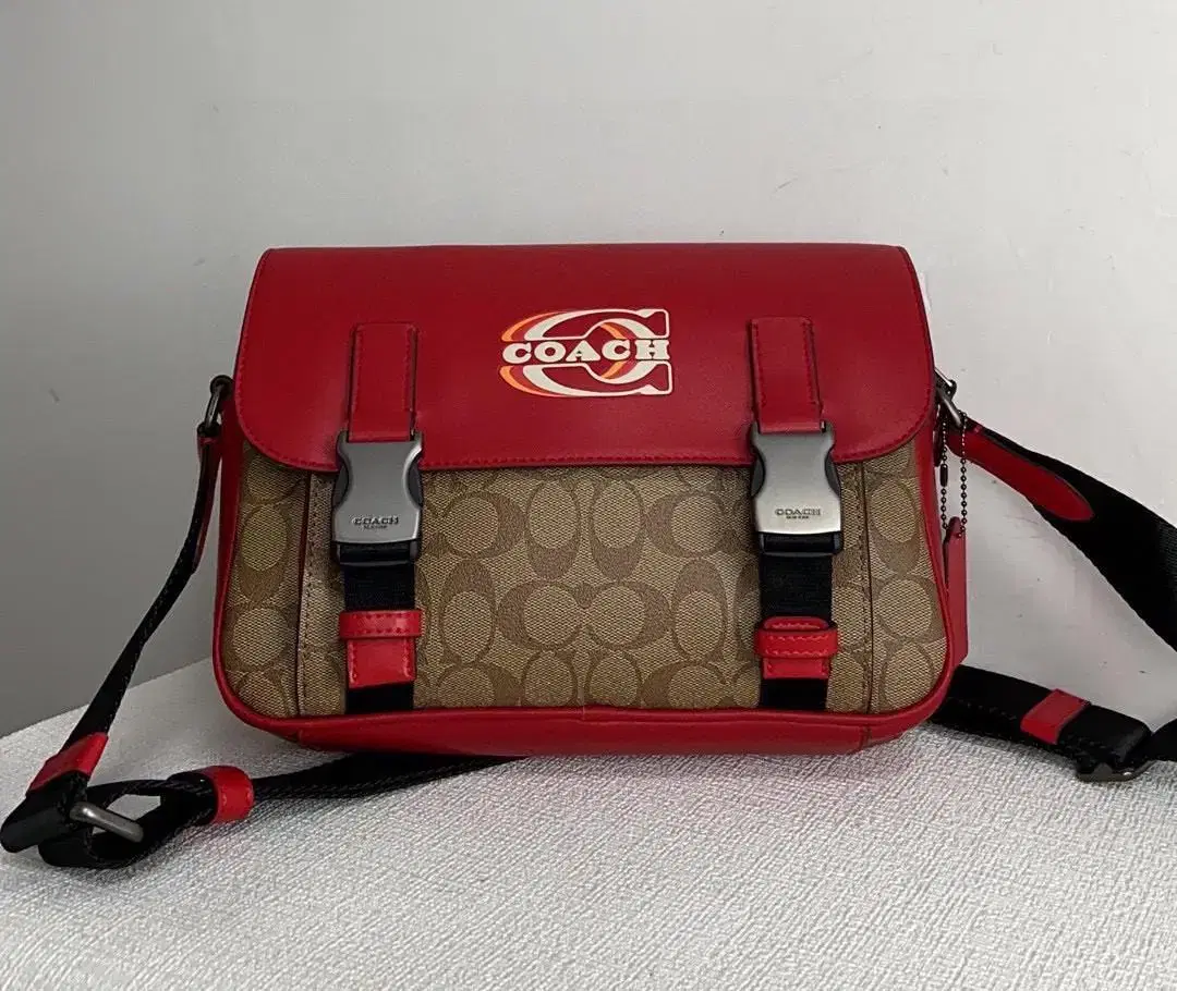 [Coach] Shoulder bag CE873 QBV1U (Red khaki multi) for Men