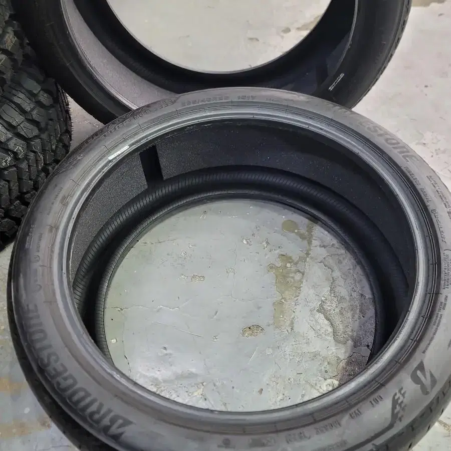 255/40r20브릿지스톤t005mo-s