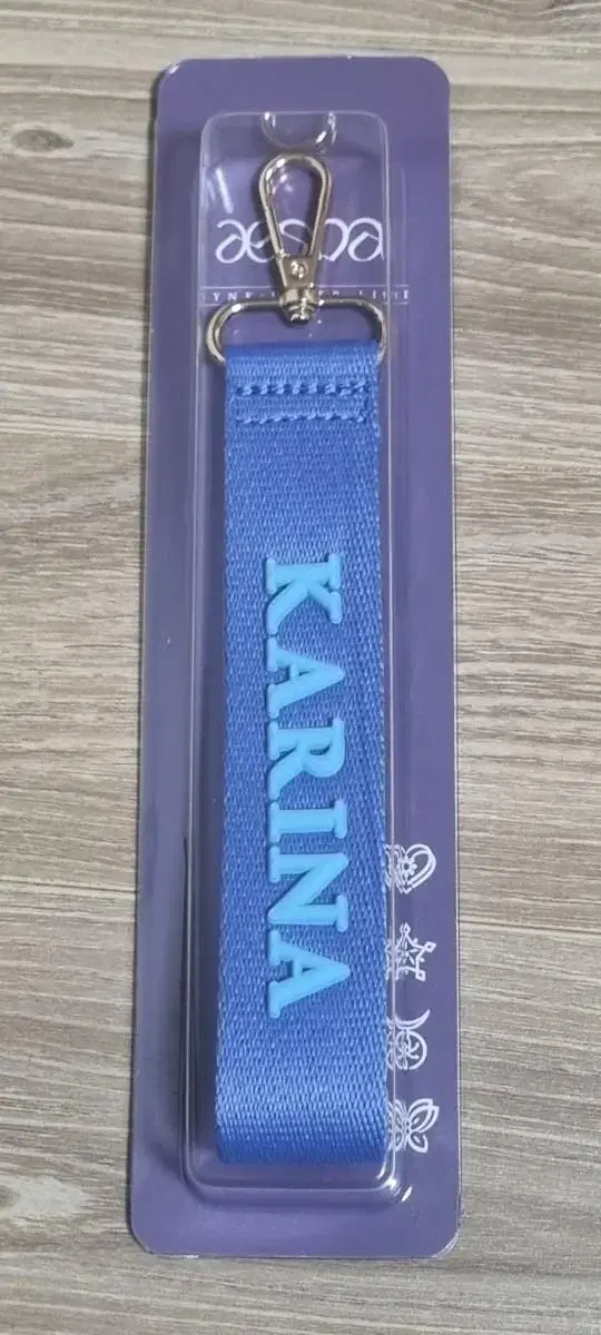 AESPA karina nametag Tokyo Dome Japan Concert