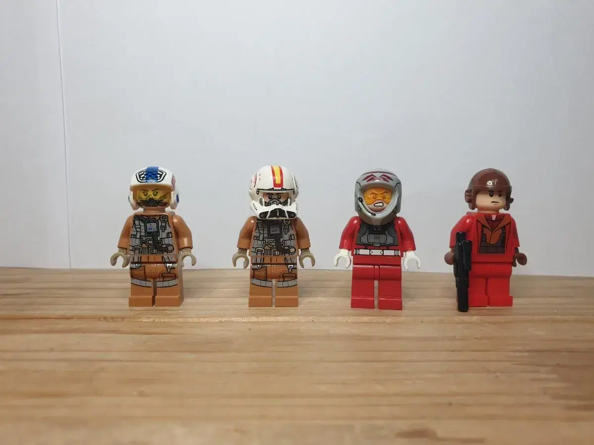 [Genuine] LEGO Star Wars Rebel Pilot