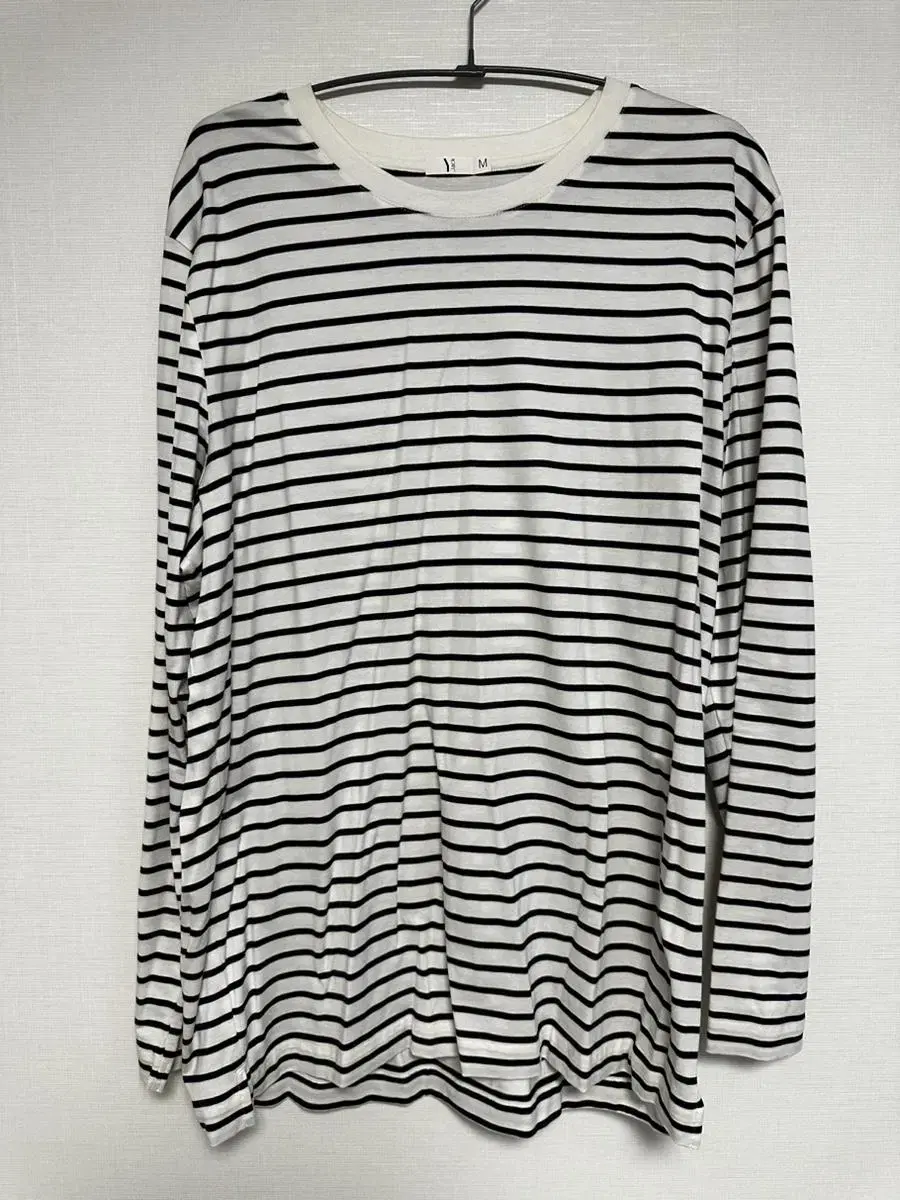 Striped beige long sleeve L