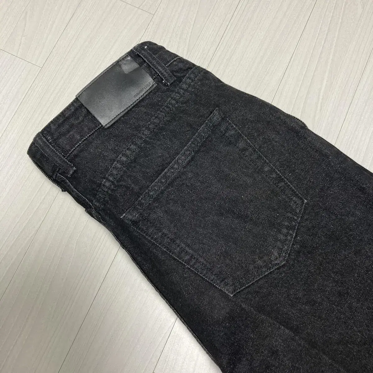 가먼트레이블 Two Pleats Wide Jeans - Black 허리