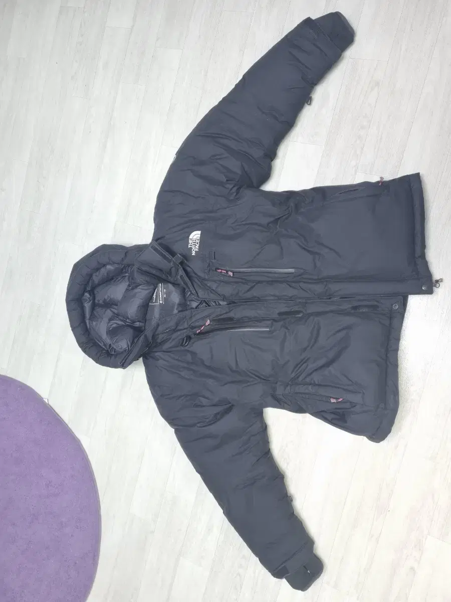 23fwThe North Face Himalayan Short Puffer 110(size 2XL)