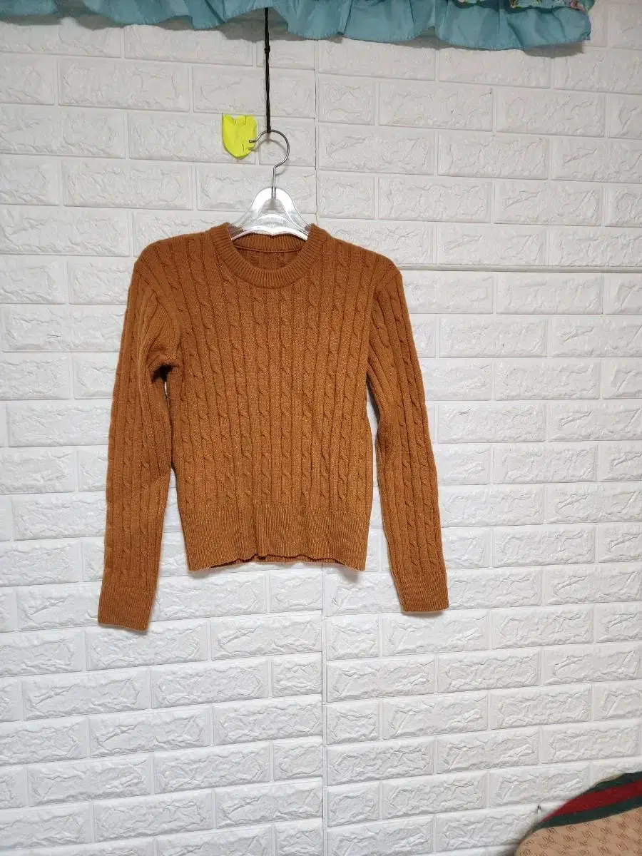 Unused) Women's Knit S