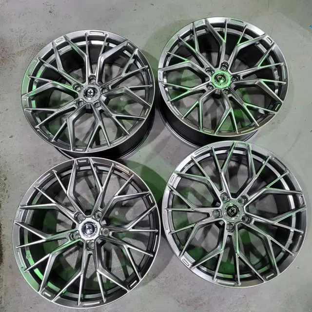 18인치 HRE F010 ST 검메탈 휠 신품휠 4개 50만원