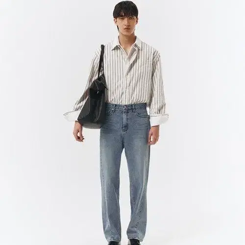 던스트 CURVED TAPERED JEANS 바지(409AA)