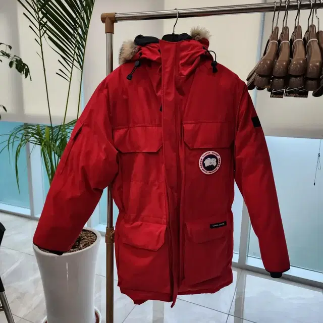 CANADAGOOSE 캐나다구스 익스페디션 XS 레드