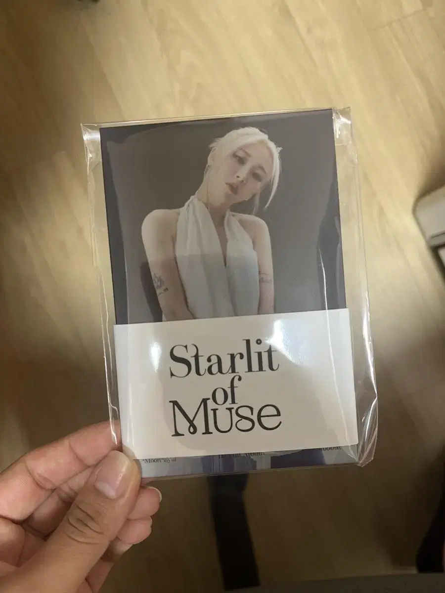 Starlit of Muse moonbyul photocard version album unsealed