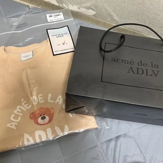 Acme de la vie tshirt