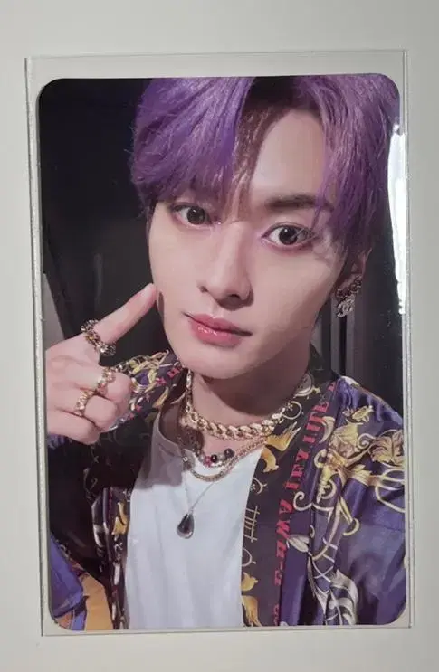 lee know oddinary jewelry photocard