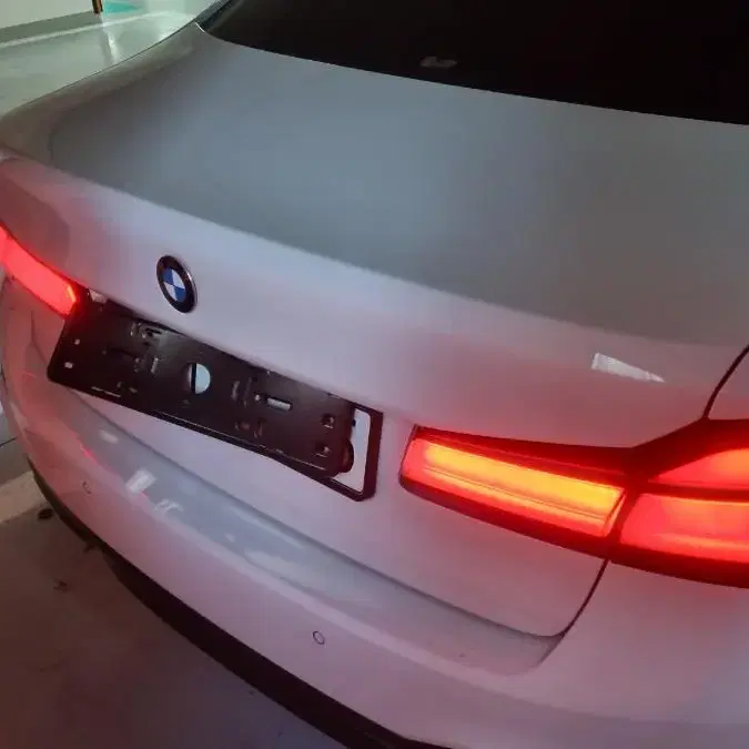 BMW G30& F90신형LCI 테일램프전국방문장착(2대분만)