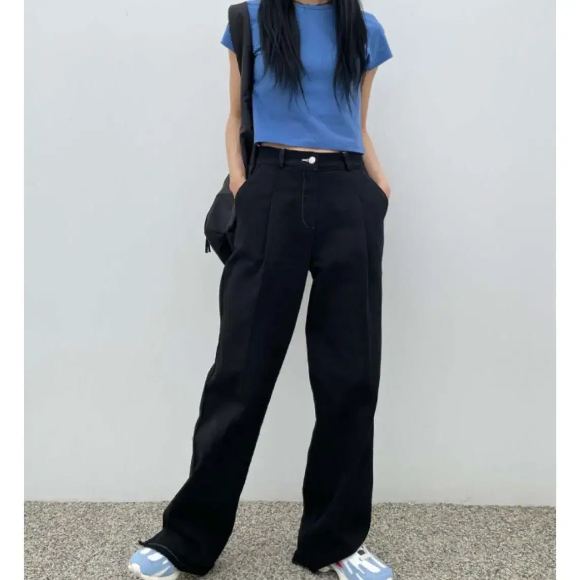 블루 세미 크롭티 blue semi crop t