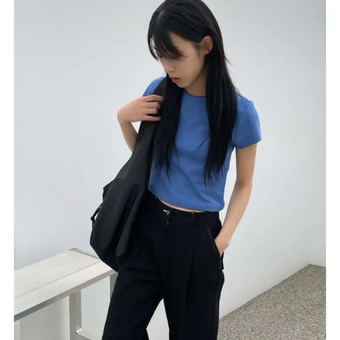 블루 세미 크롭티 blue semi crop t