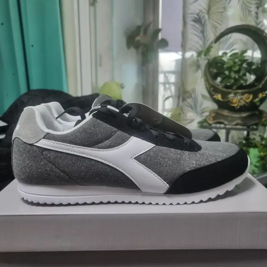 Diadora 운동화 280 새제품 가을용