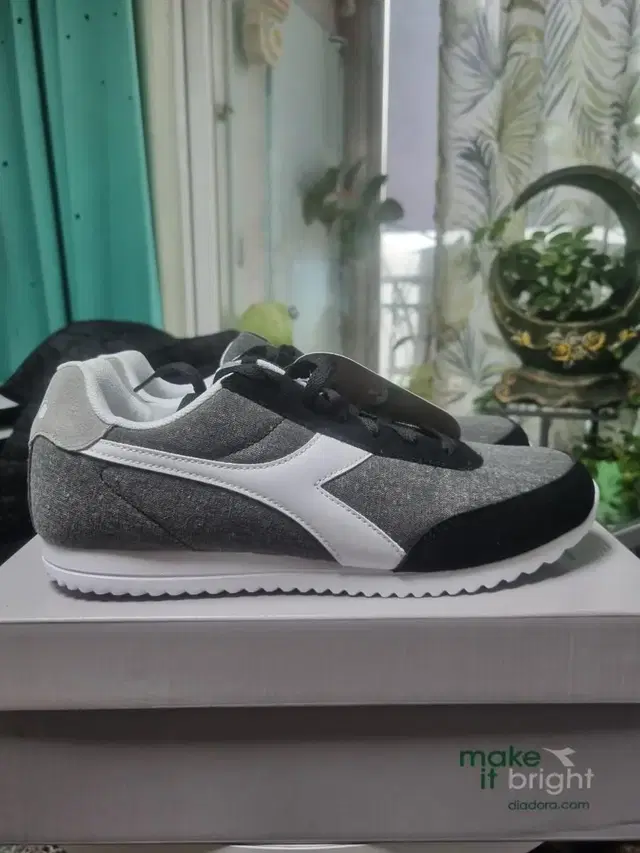 Diadora 운동화 280 새제품 가을용