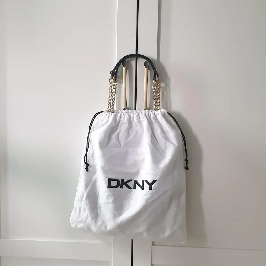 DKNY 체인백 숄더백 가죽체인백