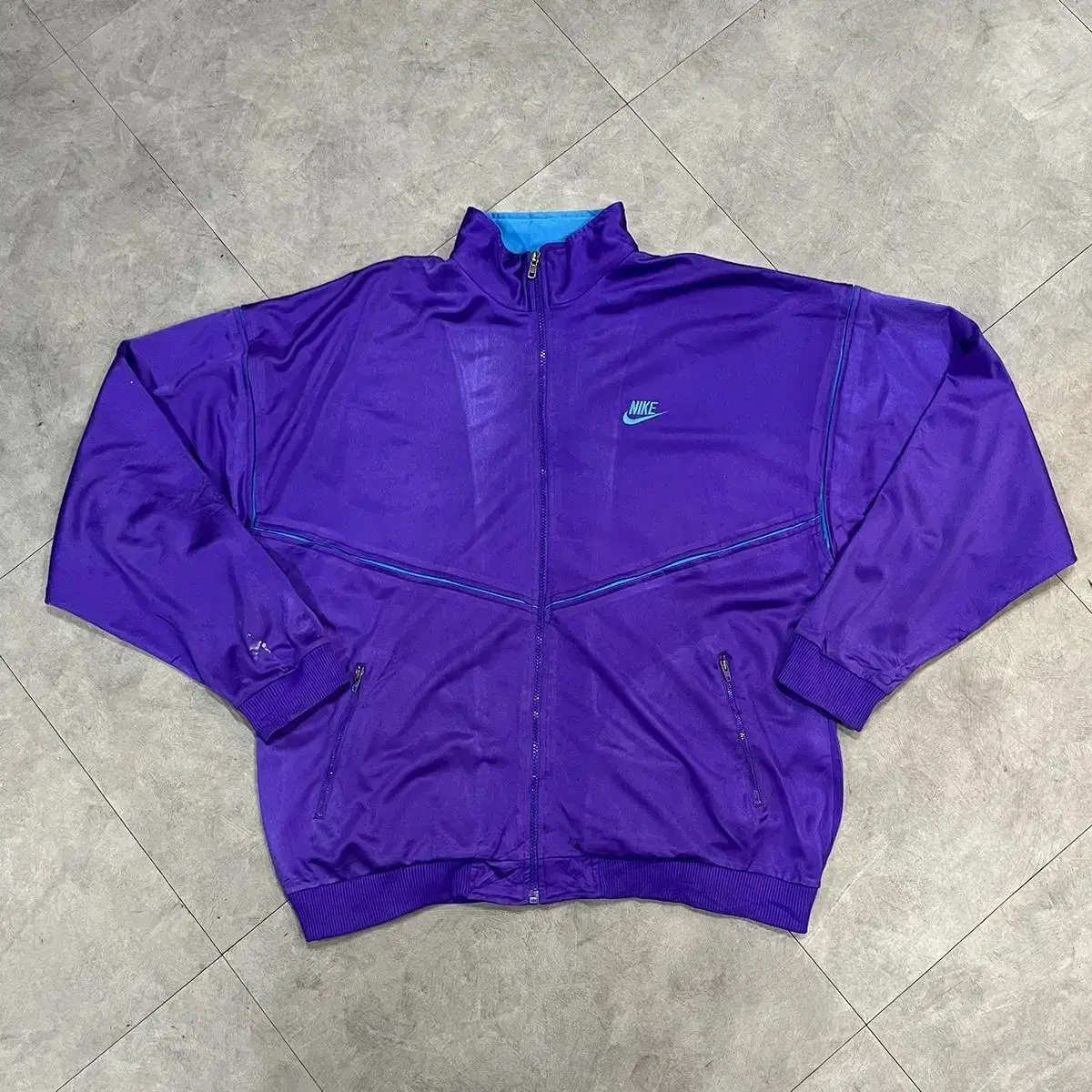 90s Nike Old Track Jersey (105-110)