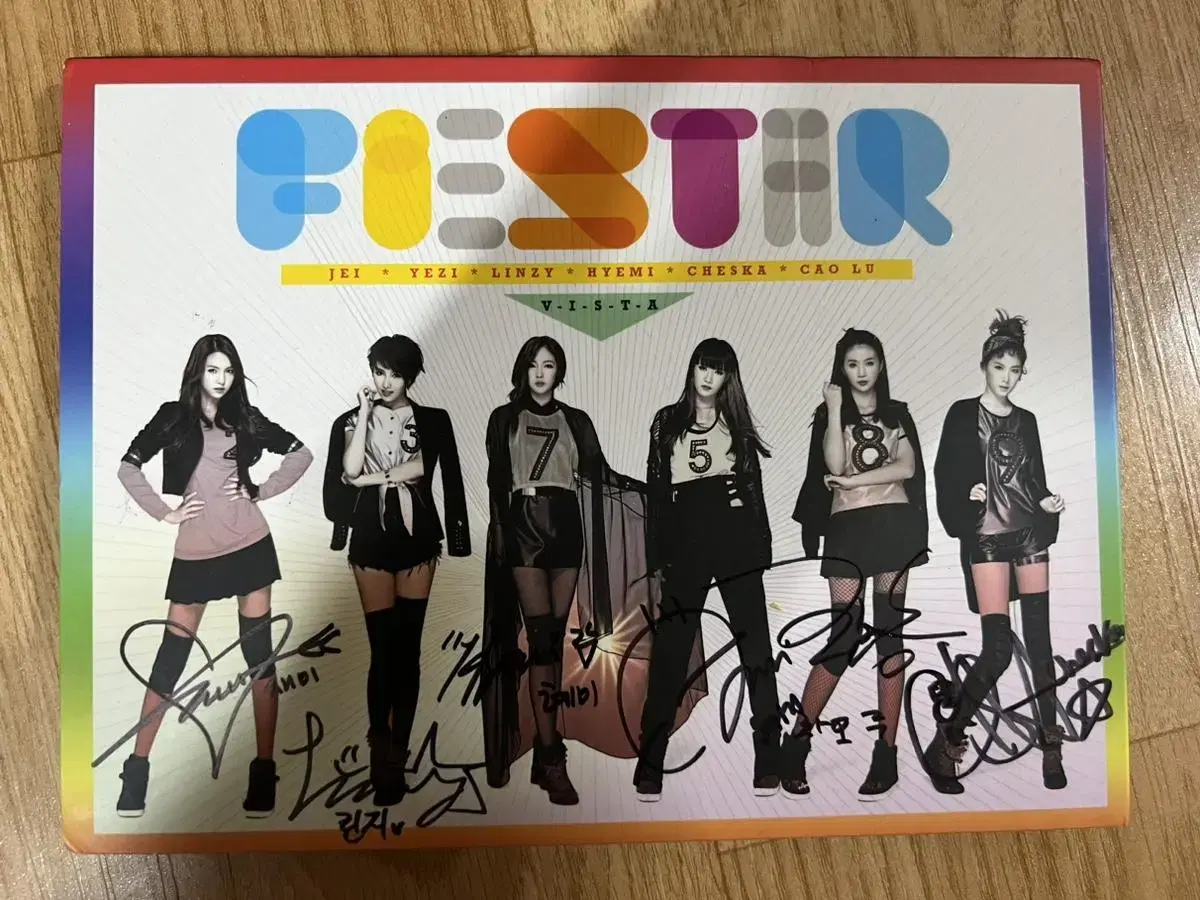 FIESTAR FIESTAR handwritten sign album