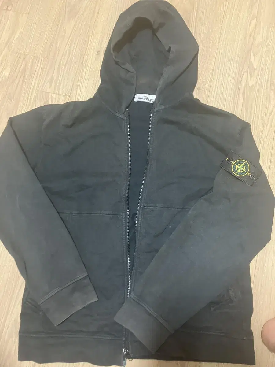 stone island hooded house for sale contact me