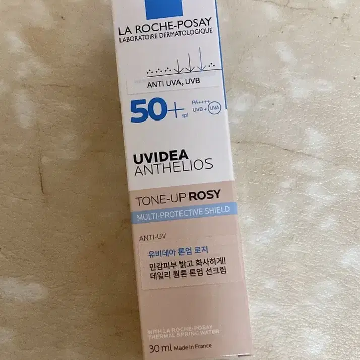 [미개봉/새상품] 라로슈포제 톤업 로지 선크림 30ml