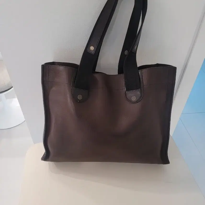 루이비통 LOUIS VUITTON 유타 모이칸 토트백 사진 4