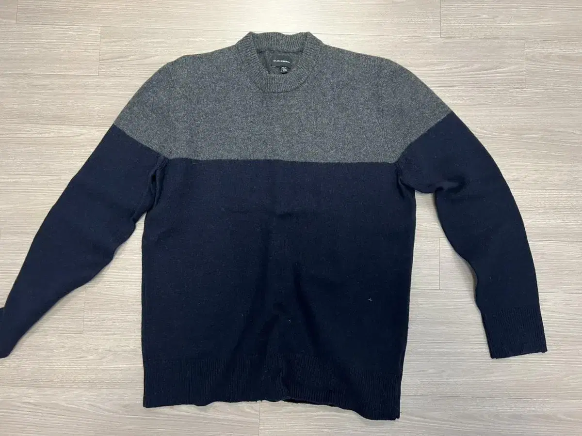 Club Monaco Wool Knit Top M