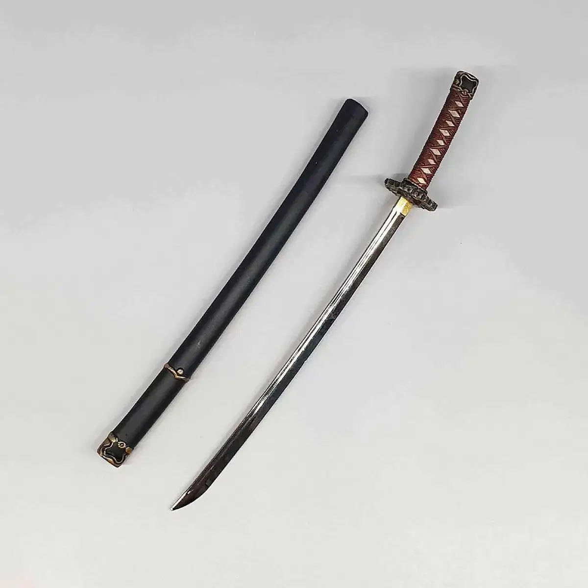 Brown-handled Katana Samurai Sword Die-Cast 12-inch Figure (Hot Toys Compatible)