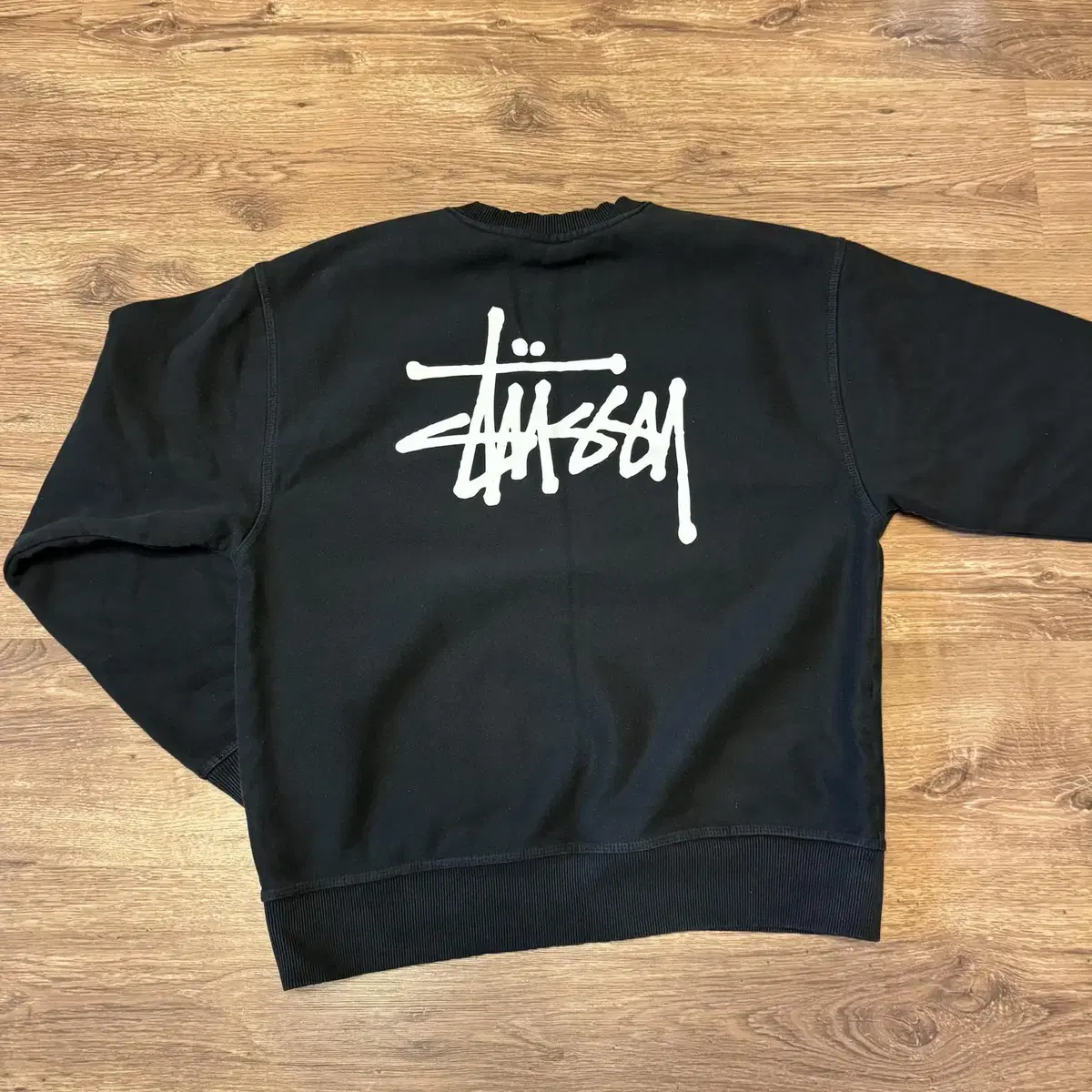 스투시 BASIC STUSSY CREW팝니다. L사이즈.