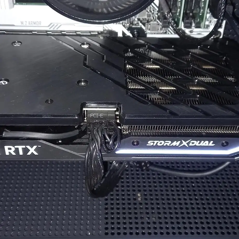 이엠텍 RTX4060Ti STORM X Dual OC D6 8G