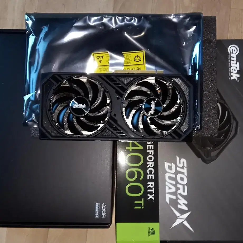 이엠텍 RTX4060Ti STORM X Dual OC D6 8G