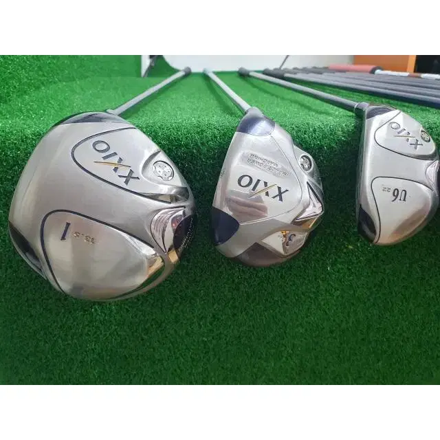 8-88 Srixio Women's Driver, Wood, Utility, Iron Set, Yes Putter...