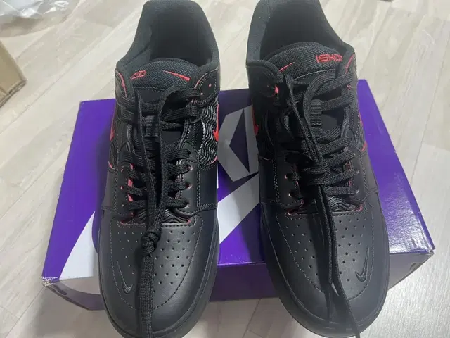 나이키 ishod wair black red 285 택포 13