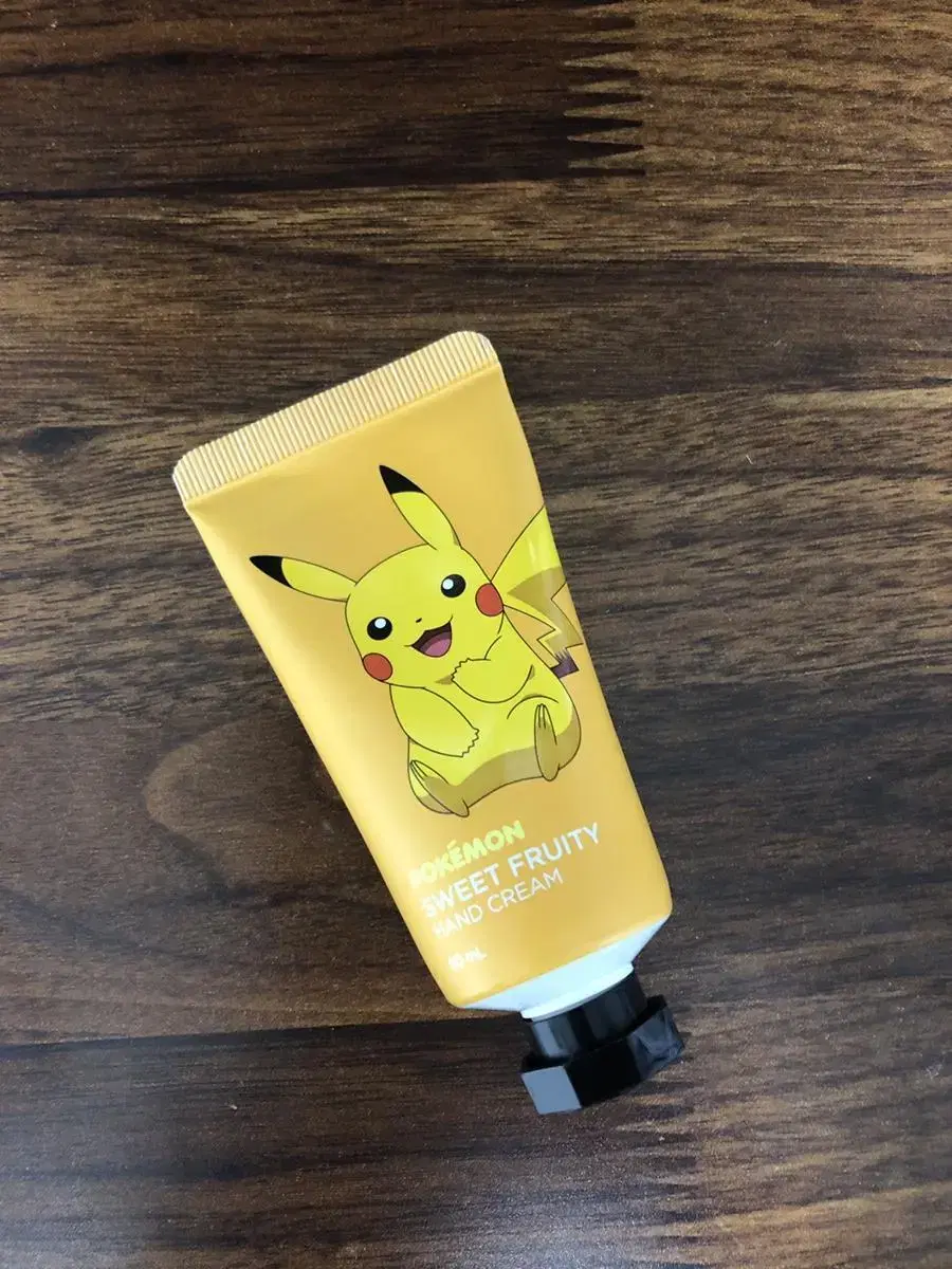 UnsealedNew Belleman Pikachu Hand Cream L'Gisangun Onda on the Body 50mL