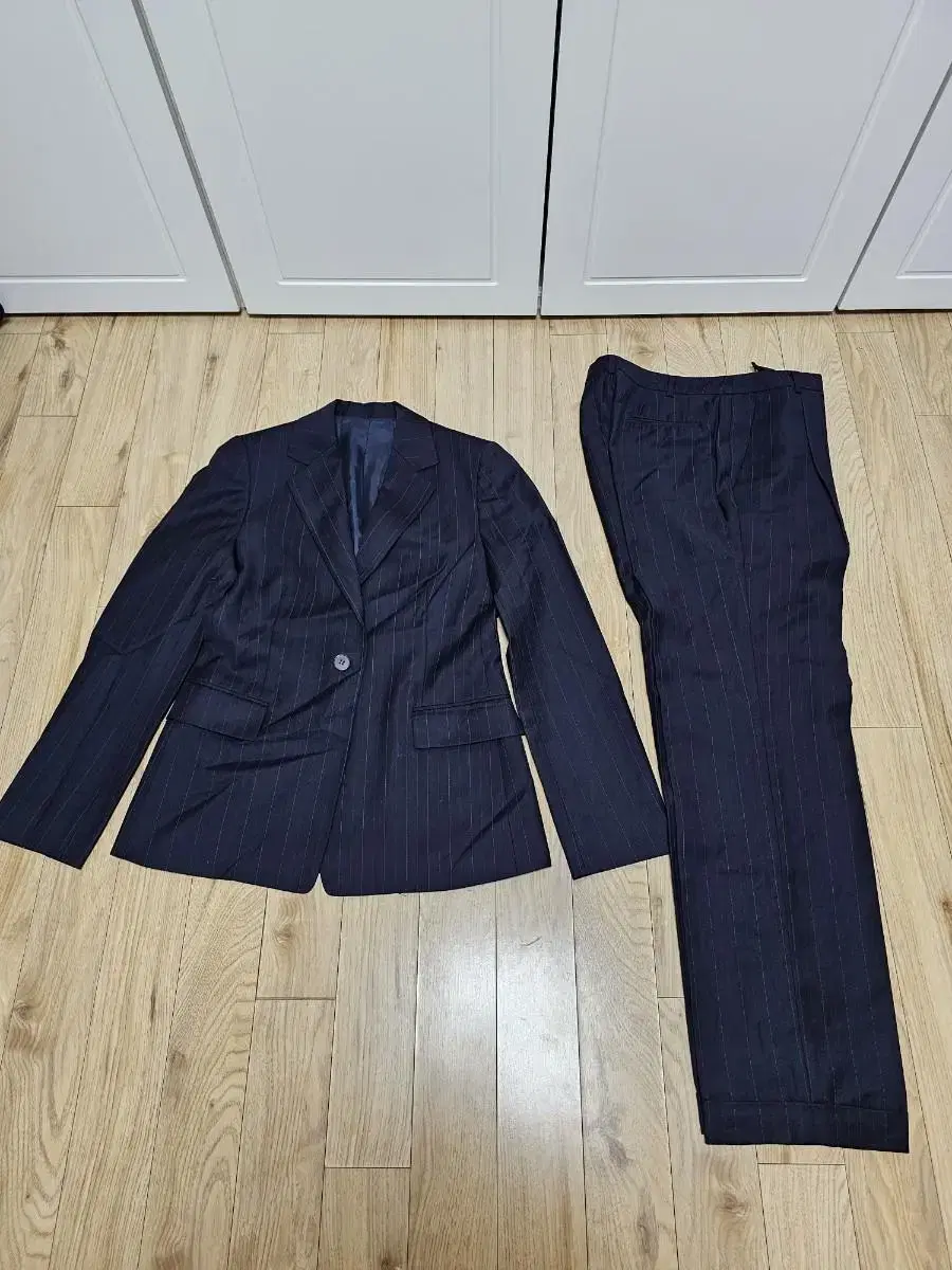 Women's Suit Set