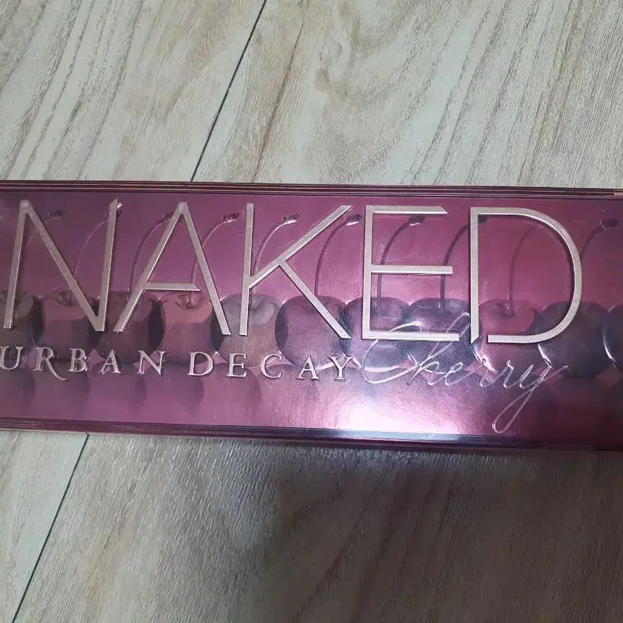 네이키드 어반디케이 체리(Naked Urbandecay Cherry)