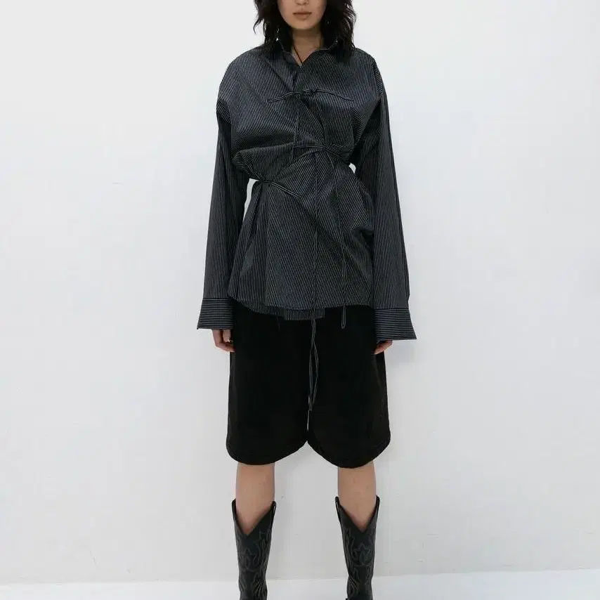 (새상품)S/E/O OVERSIZED TIE SHIRT