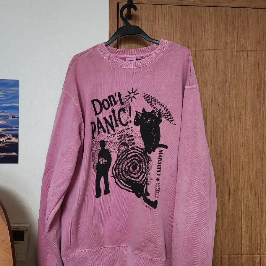 마하그리드 DONT PANIC PIGMENT SWEATSHIRT